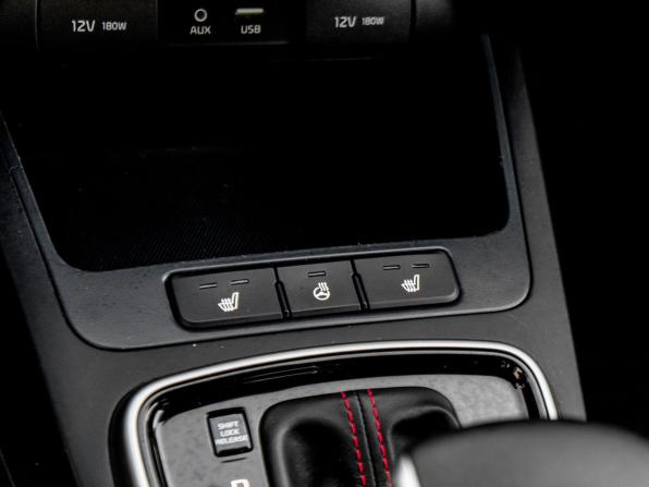 Kia Rio IV с пробегом 2019 года, цена 1 397 000 рублей, 98727 км, седан, Автокод Объявления