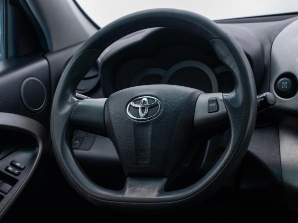 Toyota RAV4 III (XA30) Рестайлинг с пробегом 2011 года, цена 995 000 рублей, 281802 км, внедорожник, Автокод Объявления