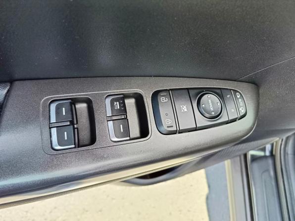 Kia Sportage IV с пробегом 2018 года, цена 1 899 995 рублей, 128464 км, внедорожник, Автокод Объявления