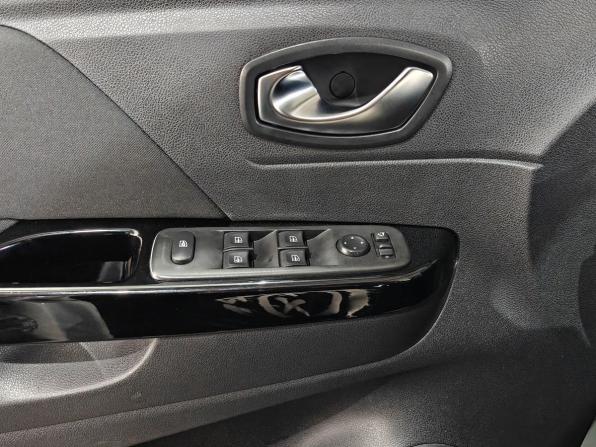 Renault Kaptur I Рестайлинг с пробегом 2021 года, цена 1 570 000 рублей, 145992 км, внедорожник, Автокод Объявления