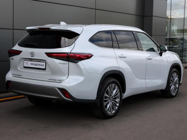 Toyota Highlander IV (XU70) с пробегом 2025 года, цена 4 998 000 рублей, 17849 км, внедорожник, Автокод Объявления