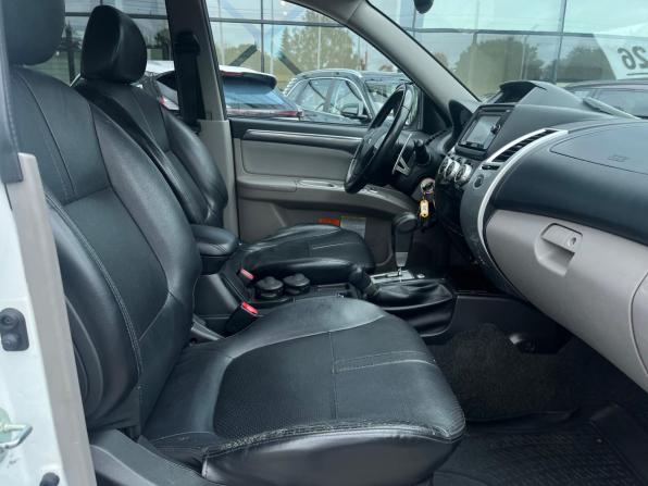 Mitsubishi Pajero Sport II Рестайлинг с пробегом 2015 года, цена 1 899 000 рублей, 175700 км, внедорожник, Автокод Объявления