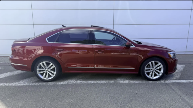 Volkswagen Passat B8 с пробегом 2017 года, цена 1 640 000 рублей, 101751 км, седан, Автокод Объявления