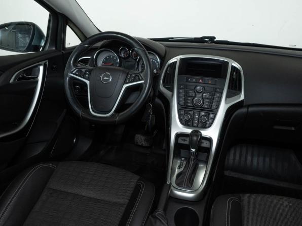 Opel Astra J Рестайлинг с пробегом 2013 года, цена 830 000 рублей, 215620 км, хэтчбек, Автокод Объявления