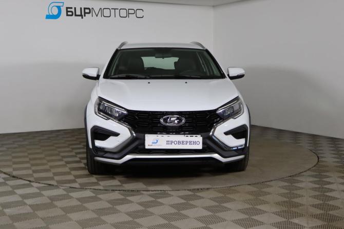 Lada (ВАЗ) Vesta I Рестайлинг (NG) с пробегом 2024 года, цена 1 629 990 рублей, 18007 км, универсал, Автокод Объявления