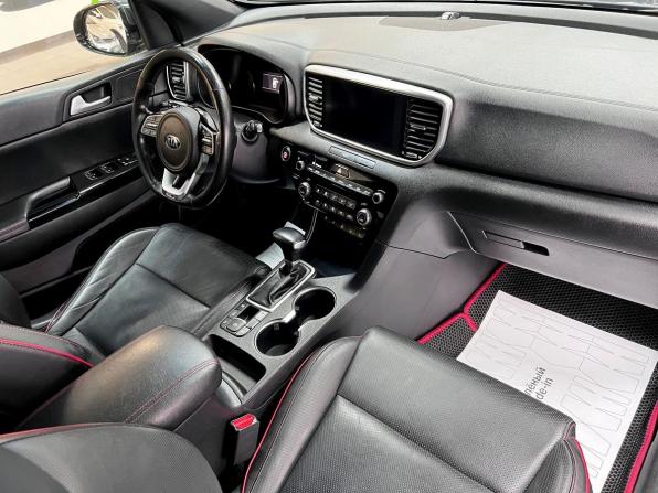 Kia Sportage IV Рестайлинг с пробегом 2018 года, цена 2 340 000 рублей, 111537 км, внедорожник, Автокод Объявления