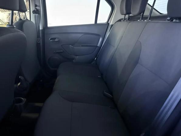 Renault Logan II Рестайлинг с пробегом 2018 года, цена 979 000 рублей, 40473 км, седан, Автокод Объявления
