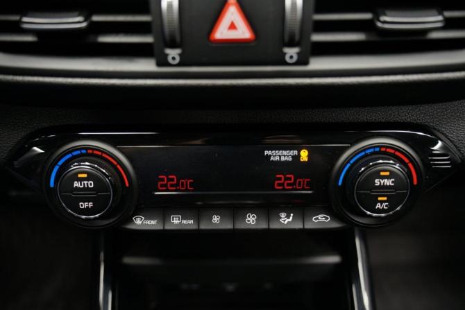 Kia Cerato IV Рестайлинг с пробегом 2021 года, цена 1 590 000 рублей, 218113 км, седан, Автокод Объявления