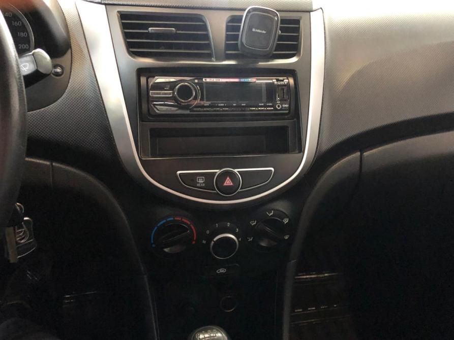 Hyundai Solaris I Курск  - изображение 11