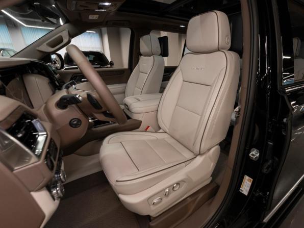 GMC Yukon V Рестайлинг с пробегом 2025 года, цена 15 950 000 рублей, 78 км, внедорожник, Автокод Объявления