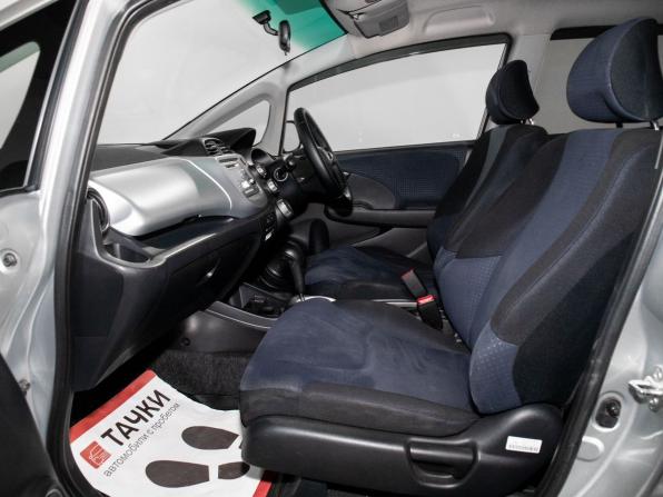 Honda Fit II с пробегом 2010 года, цена 725 000 рублей, 191832 км, хэтчбек, Автокод Объявления