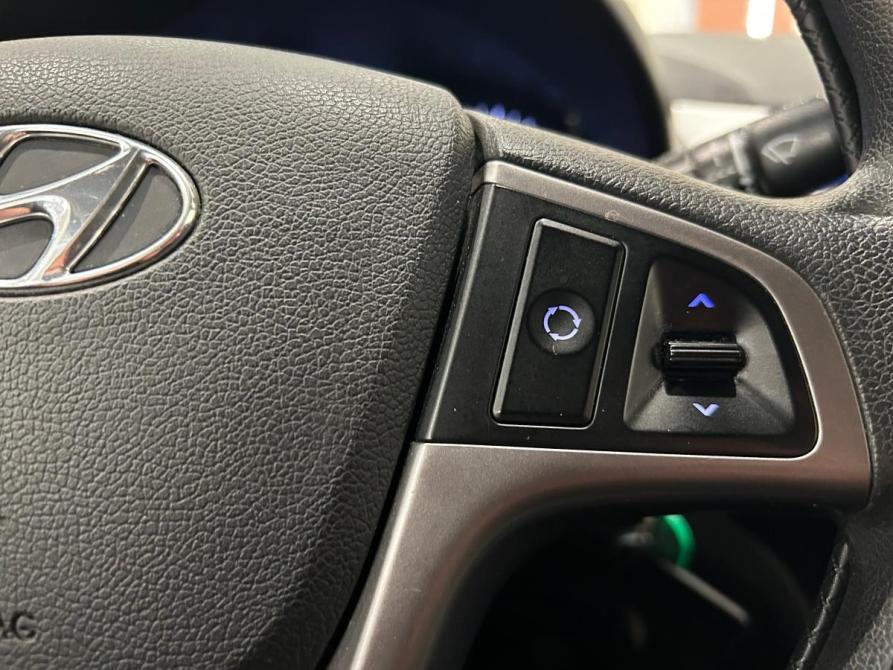 Hyundai Solaris I Рестайлинг Санкт-Петербург  - изображение 13