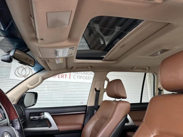 Toyota Land Cruiser 200 Series Рестайлинг 1 с пробегом 2014 года, цена 4 299 000 рублей, 214452 км, внедорожник, Автокод Объявления