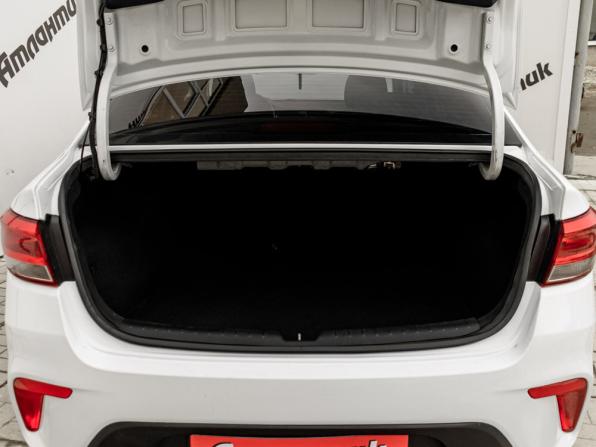 Kia Rio IV с пробегом 2019 года, цена 1 380 000 рублей, 134450 км, седан, Автокод Объявления