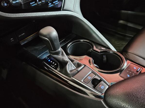 Toyota Camry VIII (XV70) с пробегом 2019 года, цена 2 000 000 рублей, 274054 км, седан, Автокод Объявления