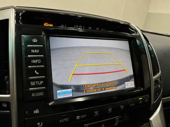 Toyota Land Cruiser 200 Series Рестайлинг 1 с пробегом 2013 года, цена 3 150 000 рублей, 325000 км, внедорожник, Автокод Объявления