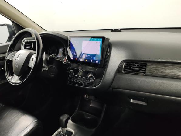 Mitsubishi Outlander III Рестайлинг 2 с пробегом 2016 года, цена 1 625 000 рублей, 207172 км, внедорожник, Автокод Объявления