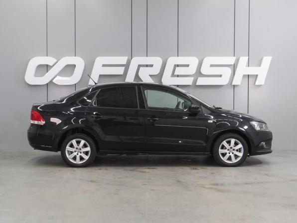 Volkswagen Polo V с пробегом 2013 года, цена 899 000 рублей, 140854 км, седан, Автокод Объявления