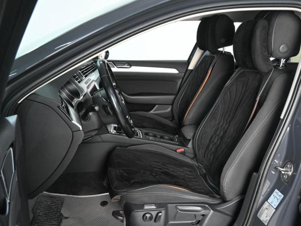 Volkswagen Passat B8 с пробегом 2017 года, цена 2 199 000 рублей, 156943 км, седан, Автокод Объявления