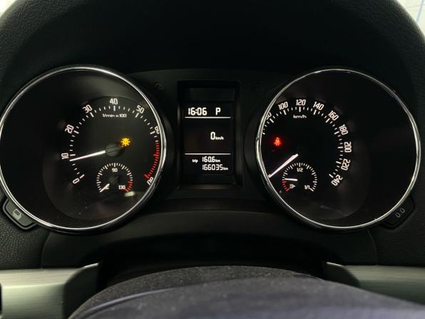 Skoda Yeti I Рестайлинг с пробегом 2014 года, цена 1 384 000 рублей, 166016 км, внедорожник, Автокод Объявления