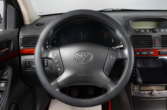 Toyota Avensis II с пробегом 2006 года, цена 799 000 рублей, 348000 км, седан, Автокод Объявления