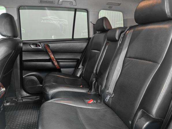 Toyota Highlander II (XU40) Рестайлинг с пробегом 2011 года, цена 1 860 000 рублей, 244080 км, внедорожник, Автокод Объявления