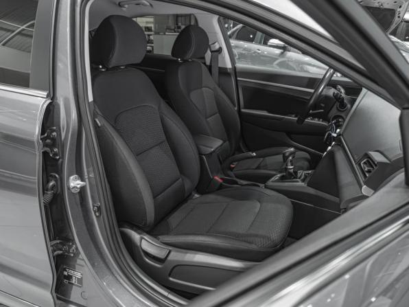 Hyundai Elantra VI (AD) Рестайлинг с пробегом 2019 года, цена 1 650 000 рублей, 140181 км, седан, Автокод Объявления