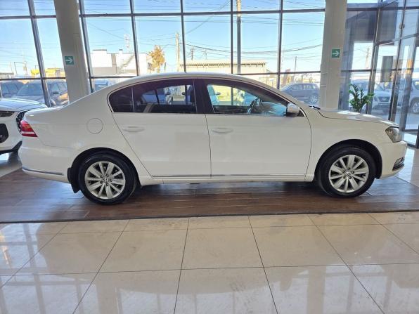 Volkswagen Passat B7 с пробегом 2011 года, цена 950 000 рублей, 185000 км, седан, Автокод Объявления