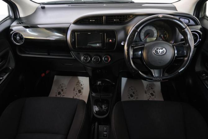 Toyota Vitz III (XP130) Рестайлинг 2 с пробегом 2018 года, цена 969 000 рублей, 137000 км, хэтчбек, Автокод Объявления