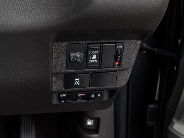Honda Freed II с пробегом 2018 года, цена 1 530 000 рублей, 79646 км, компактвэн, Автокод Объявления
