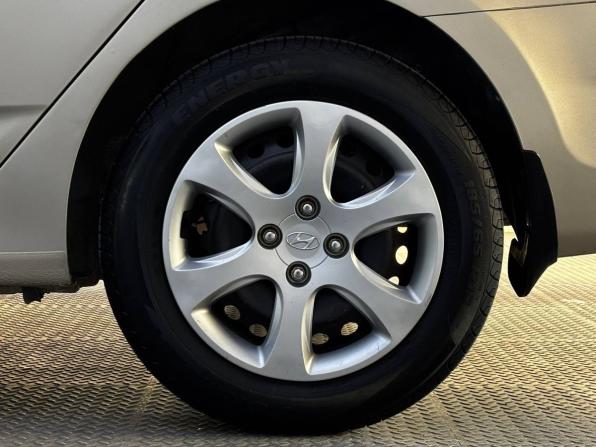Hyundai Solaris I с пробегом 2014 года, цена 760 000 рублей, 173300 км, седан, Автокод Объявления