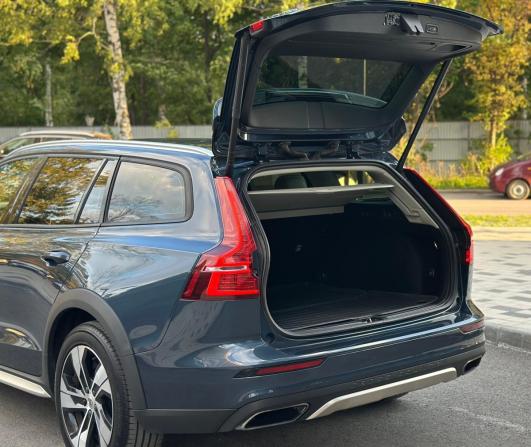 Volvo V60 Cross Country II с пробегом 2021 года, цена 3 290 000 рублей, 163159 км, универсал, Автокод Объявления