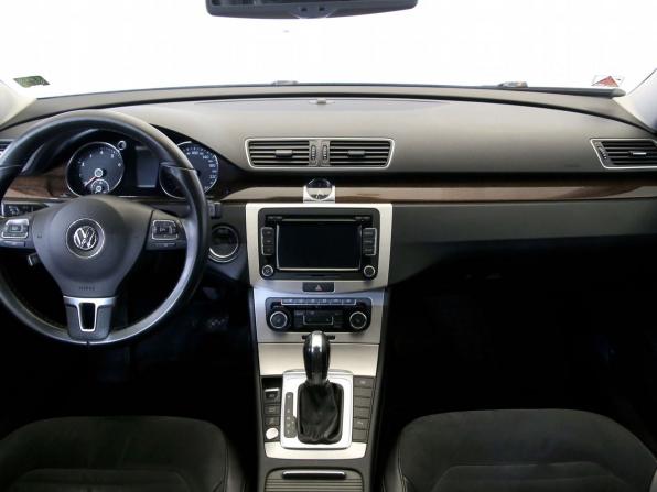 Volkswagen Passat B7 с пробегом 2011 года, цена 920 000 рублей, 255595 км, седан, Автокод Объявления