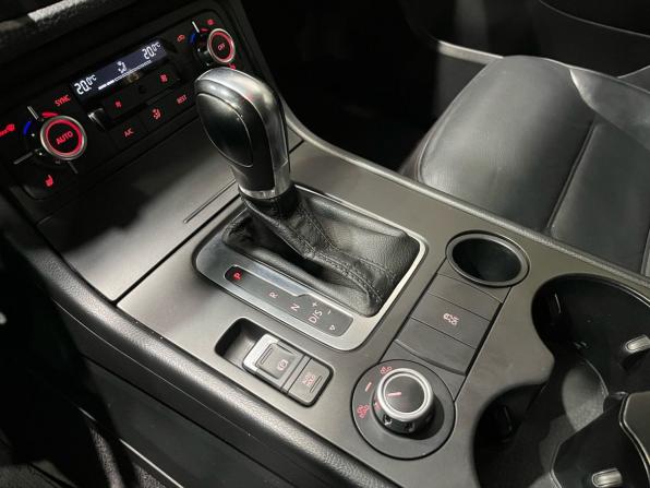 Volkswagen Touareg II с пробегом 2014 года, цена 1 720 000 рублей, 278950 км, внедорожник, Автокод Объявления