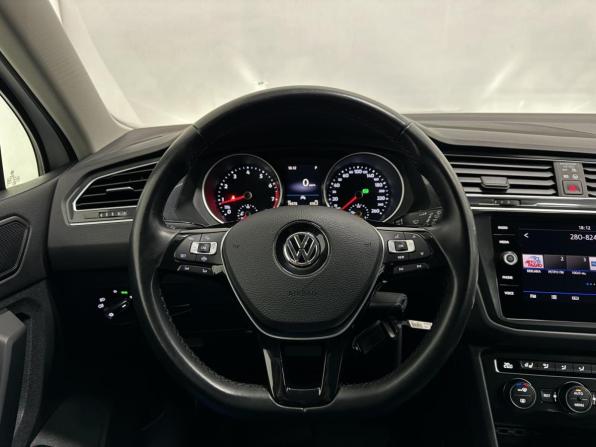 Volkswagen Tiguan II с пробегом 2020 года, цена 2 539 000 рублей, 76677 км, внедорожник, Автокод Объявления