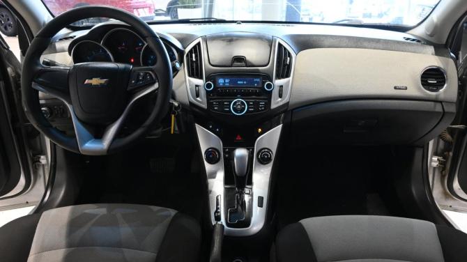 Chevrolet Cruze I Рестайлинг с пробегом 2013 года, цена 455 000 рублей, 285000 км, седан, Автокод Объявления