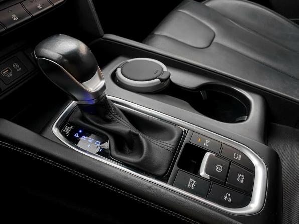 Hyundai Santa Fe IV с пробегом 2018 года, цена 2 791 000 рублей, 124801 км, внедорожник, Автокод Объявления