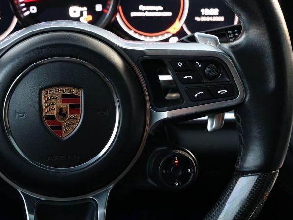 Porsche Panamera II с пробегом 2017 года, цена 8 989 000 рублей, 68986 км, фастбек, Автокод Объявления