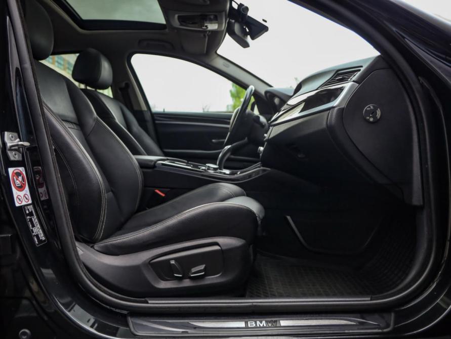 BMW 5 серии VI (F10/F11/F07) Рестайлинг Санкт-Петербург  - изображение 29