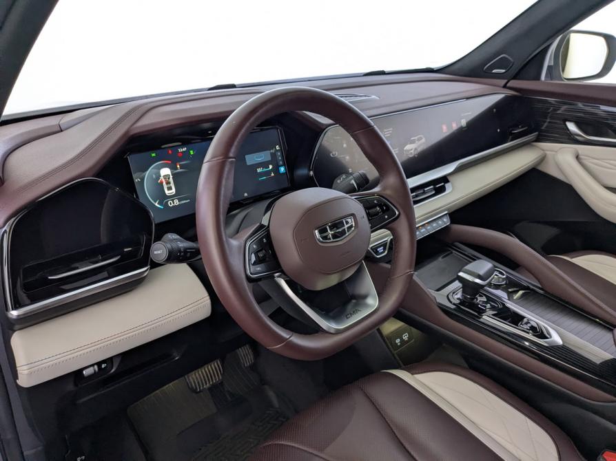 Geely Monjaro I Москва  - изображение 17