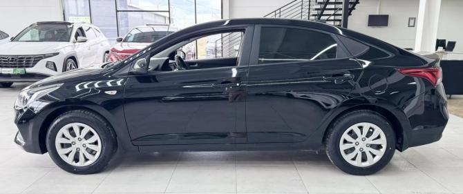 Hyundai Solaris II с пробегом 2017 года, цена 1 339 000 рублей, 74500 км, седан, Автокод Объявления
