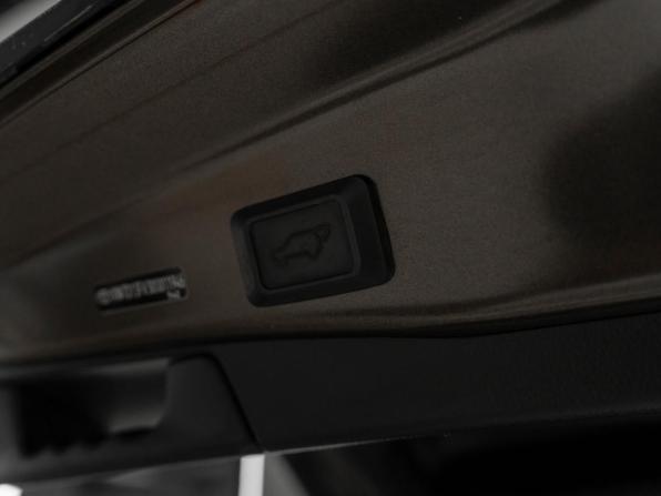 Toyota RAV4 V (XA50) с пробегом 2020 года, цена 3 680 000 рублей, 59518 км, внедорожник, Автокод Объявления