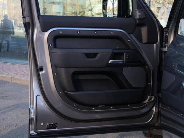 Land Rover Defender II с пробегом 2020 года, цена 4 990 000 рублей, 68735 км, внедорожник, Автокод Объявления