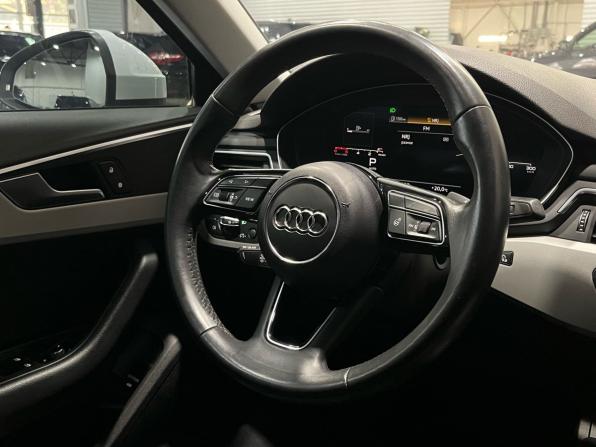 Audi A4 V (B9) Рестайлинг с пробегом 2020 года, цена 3 340 000 рублей, 125178 км, седан, Автокод Объявления