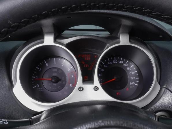 Nissan Juke I с пробегом 2011 года, цена 899 000 рублей, 212239 км, внедорожник, Автокод Объявления