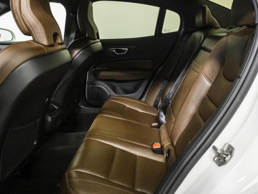 Volvo S60 III Москва  - изображение 14