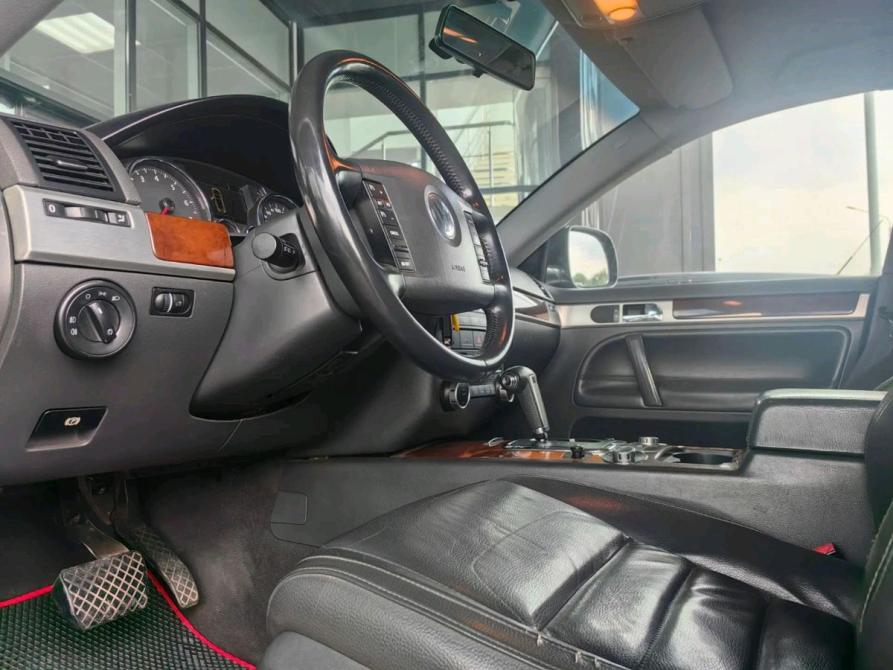 Volkswagen Touareg I Рестайлинг Волгоград  - изображение 14