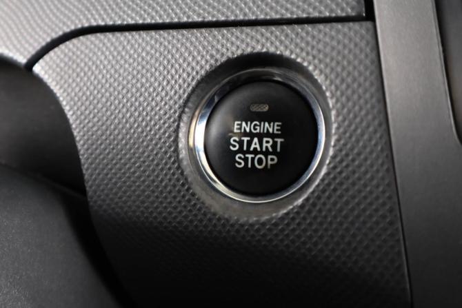 Toyota Yaris II с пробегом 2008 года, цена 519 000 рублей, 189000 км, хэтчбек, Автокод Объявления