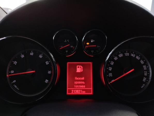 Opel Astra J Рестайлинг с пробегом 2012 года, цена 650 000 рублей, 213142 км, хэтчбек, Автокод Объявления