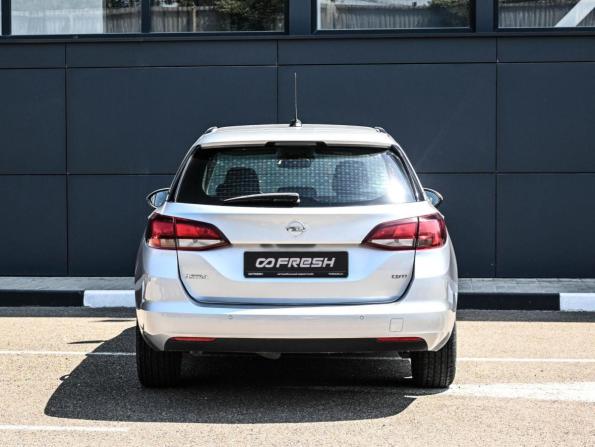 Opel Astra K с пробегом 2018 года, цена 1 378 000 рублей, 96333 км, универсал, Автокод Объявления